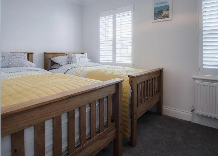Ty Melyn - 2 Bedroom Cottage - Tenby